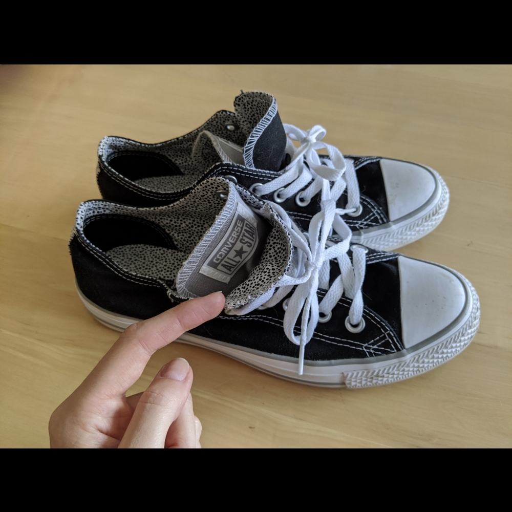 Chuck's black and grey double tounge